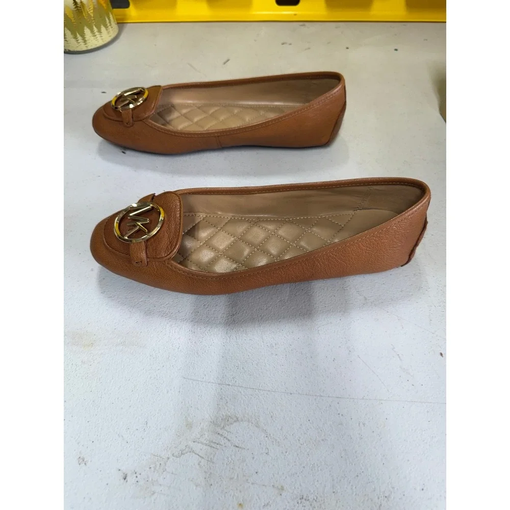 Michael Kors Lillie Moc Brown Pebbled Leather Flats‎ Gold MK Logo 8M 40R9LIFP2B